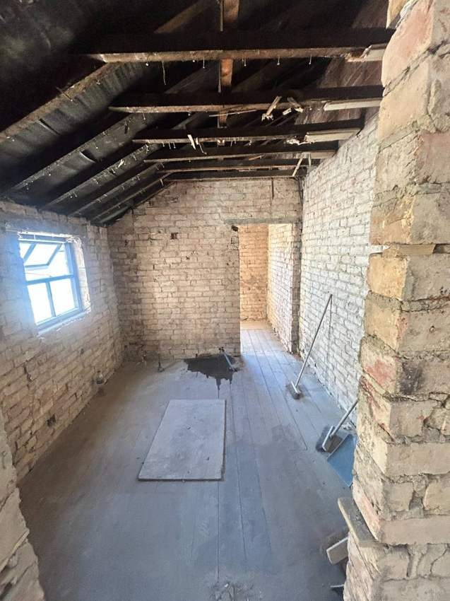 10 Franchise Street Before