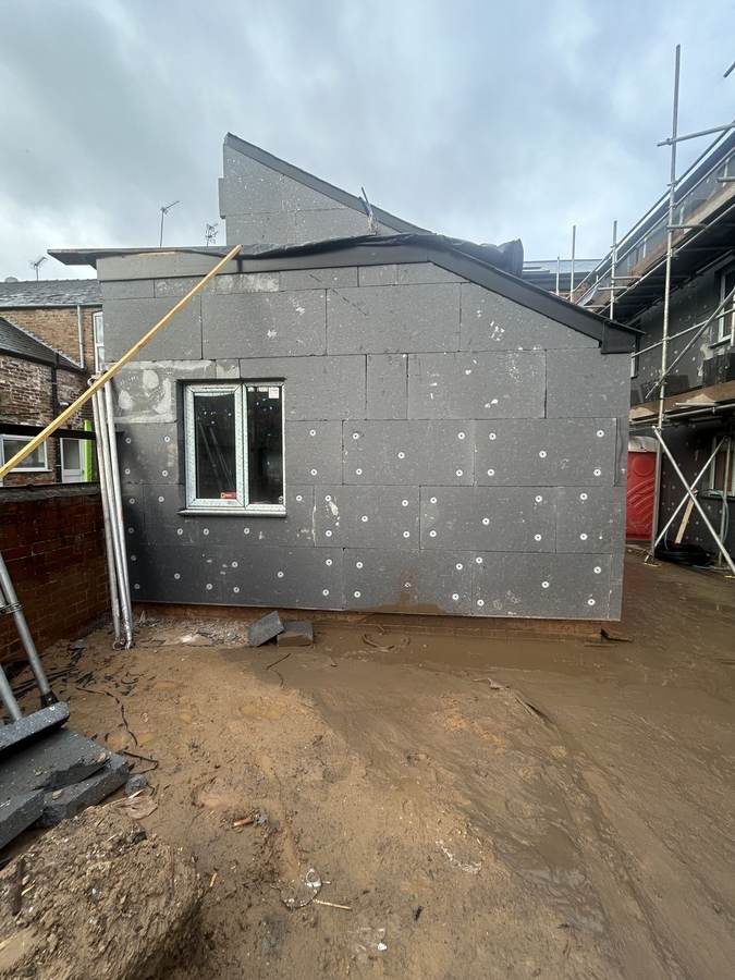 10 Franchise Street · During Build