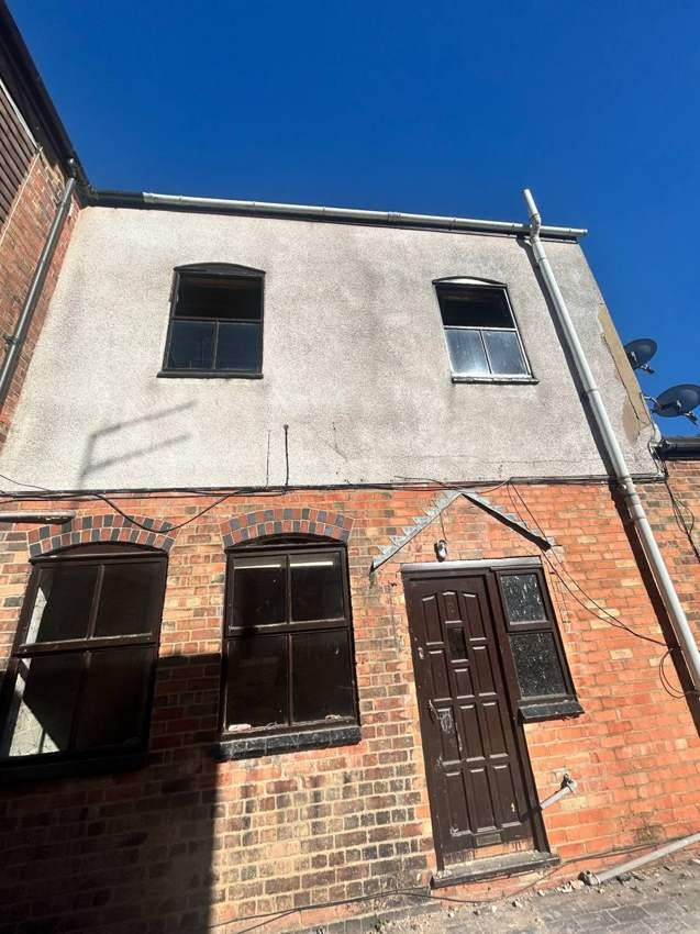 6 Franchise Street Before