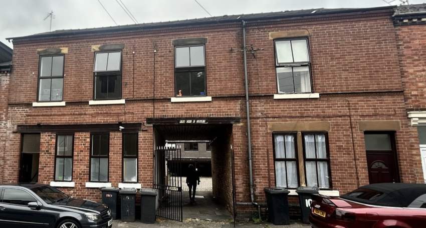 Franchise Court Flats Before