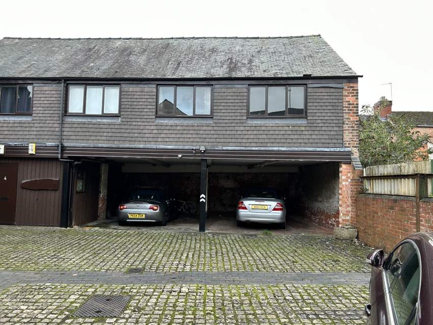 Franchise Court Flats Before