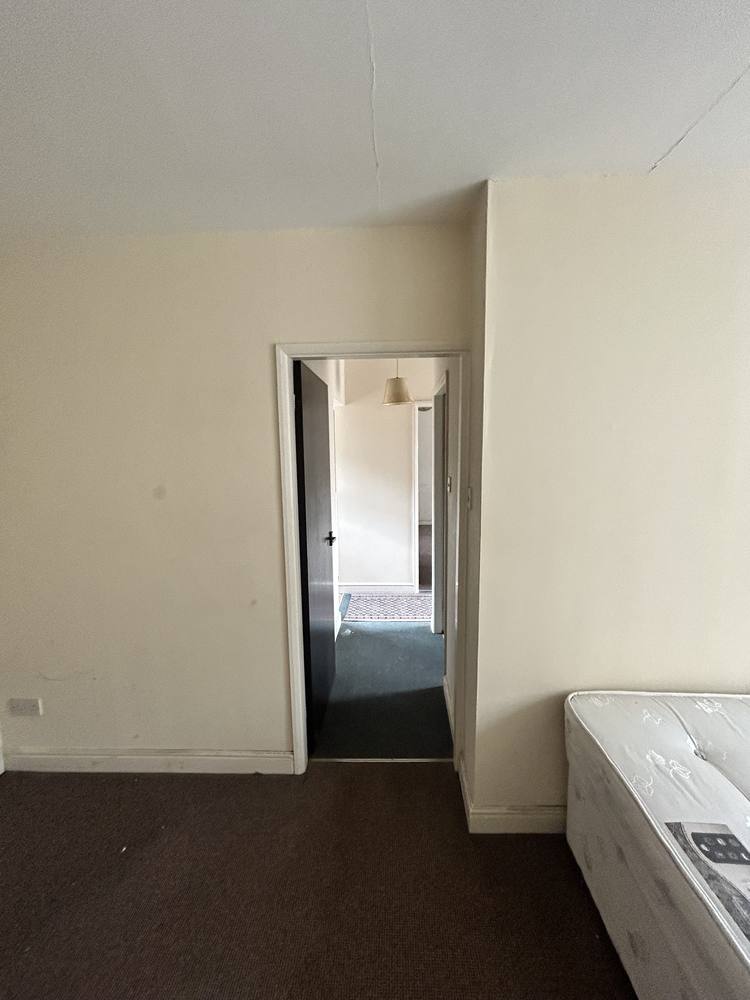 Franchise Court Flats · Before