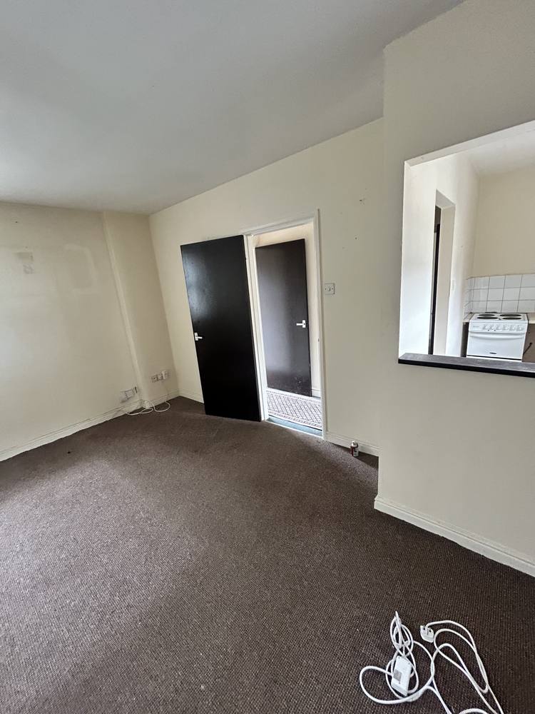 Franchise Court Flats · Before