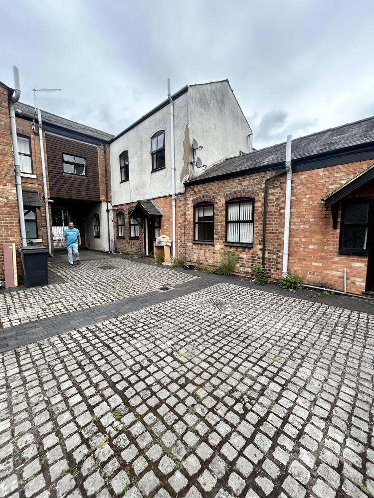 Franchise Court Townhouses · Before