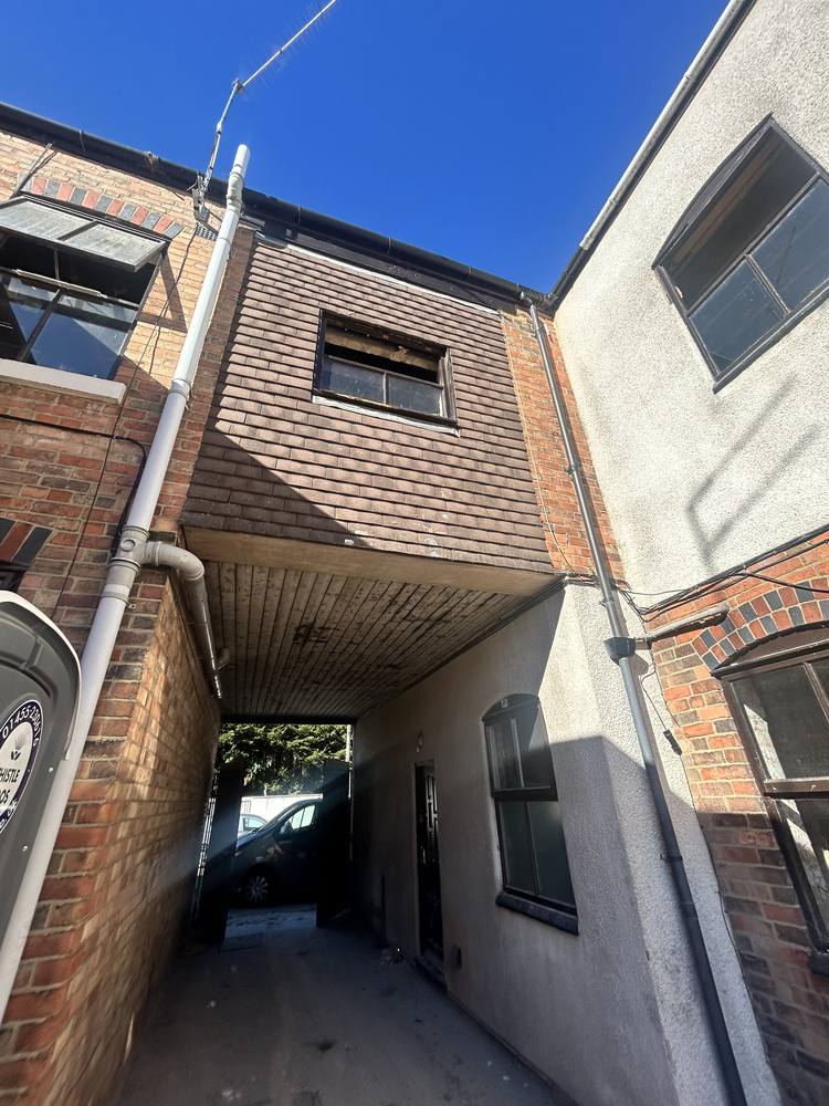 Franchise Court Townhouses · Before