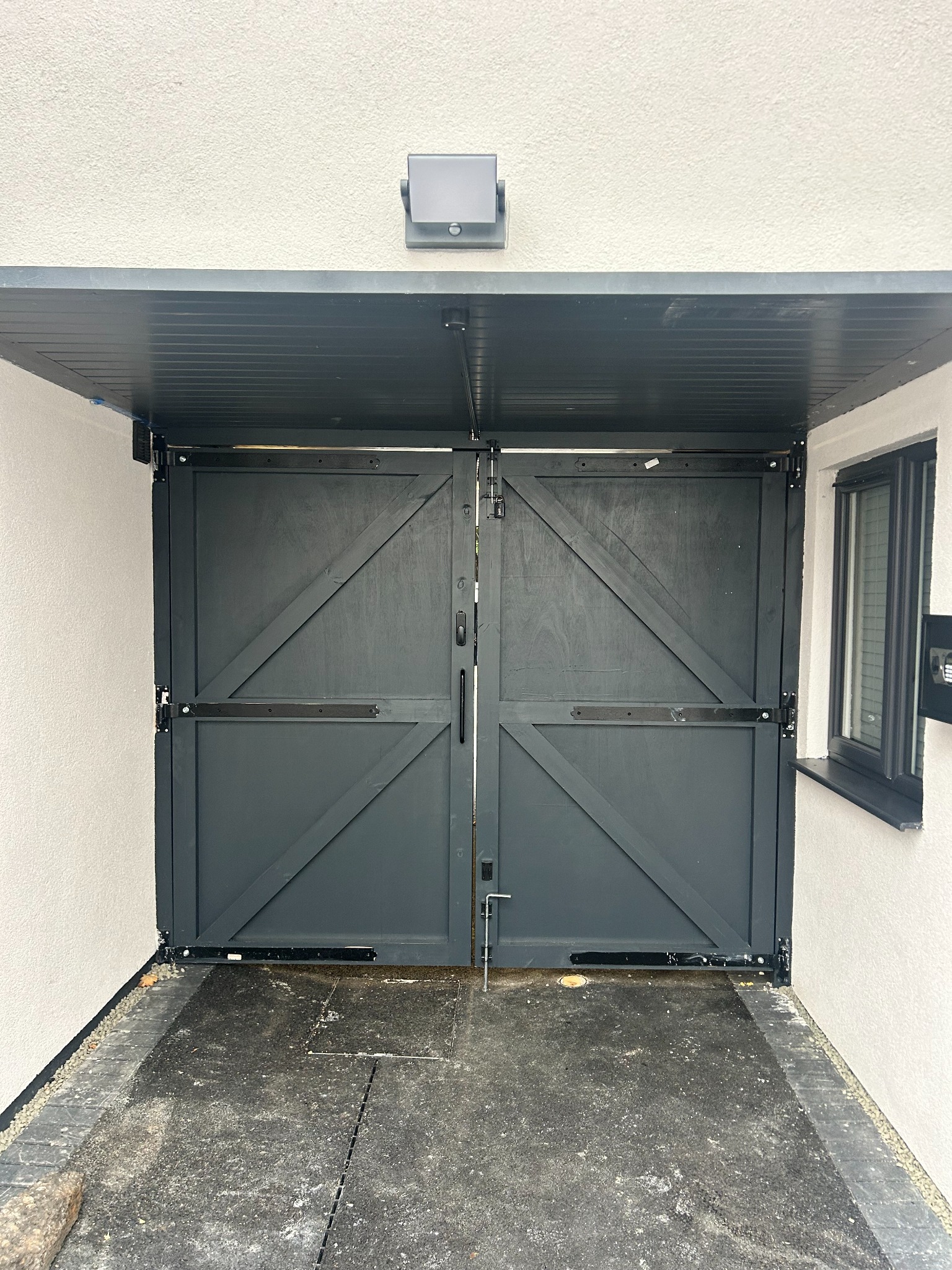 Franchise Court Townhouses Completed