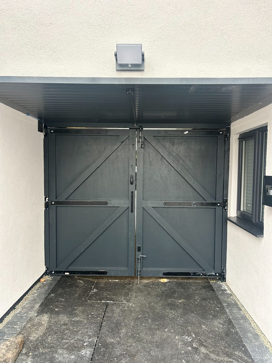 Franchise Court Townhouses · Completed