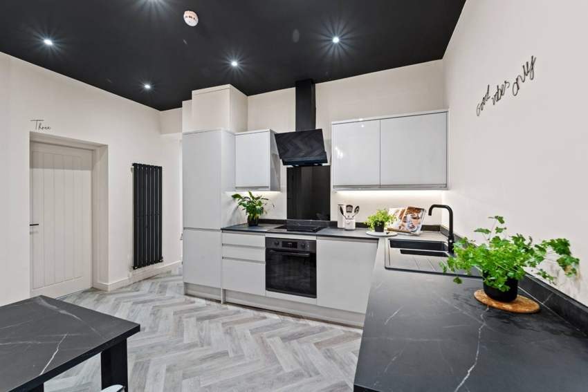52 Vicarage Avenue Completed
