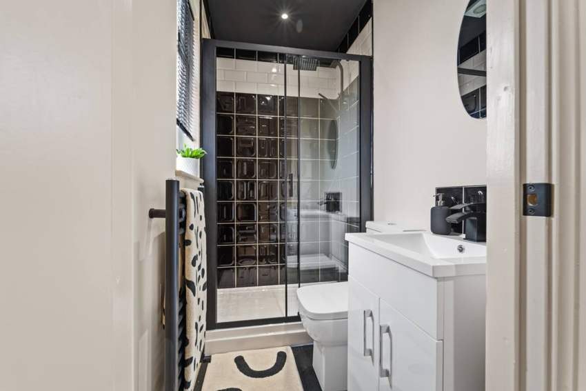 52 Vicarage Avenue Completed