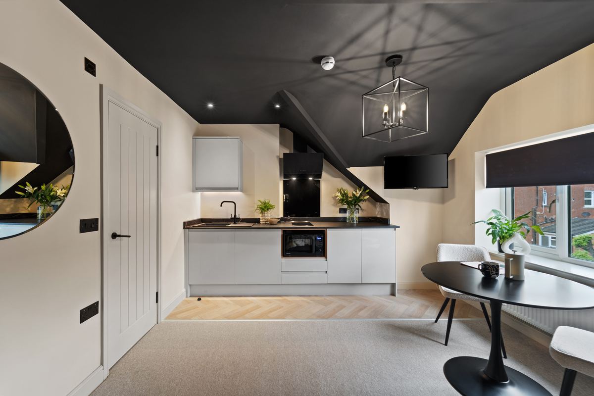 52 Vicarage Avenue · Completed