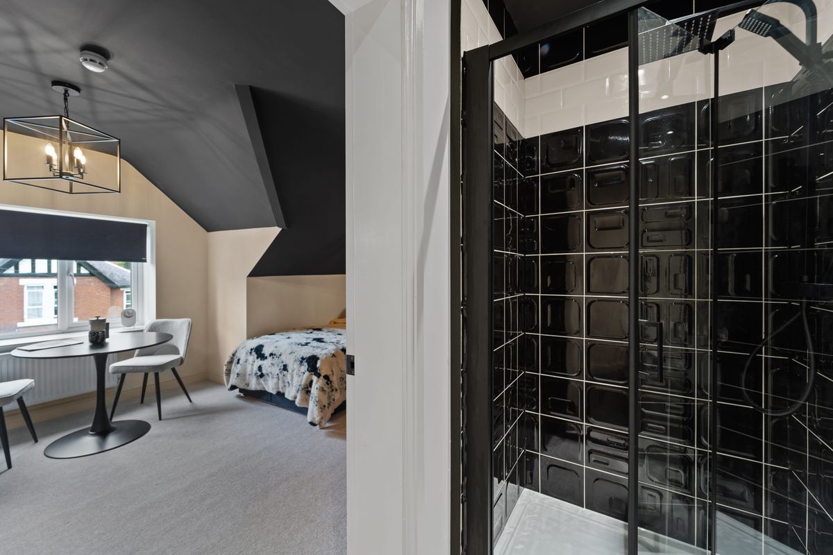 52 Vicarage Avenue · Completed